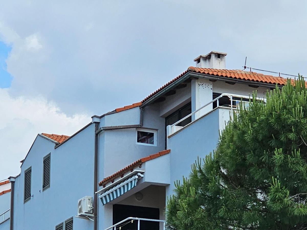Apartments Bellevue Новаля Екстериор снимка