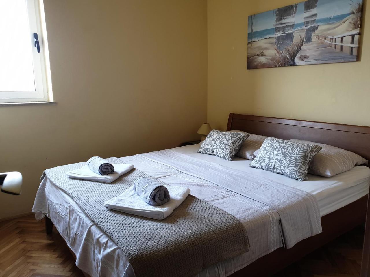 Apartments Bellevue Новаля Екстериор снимка